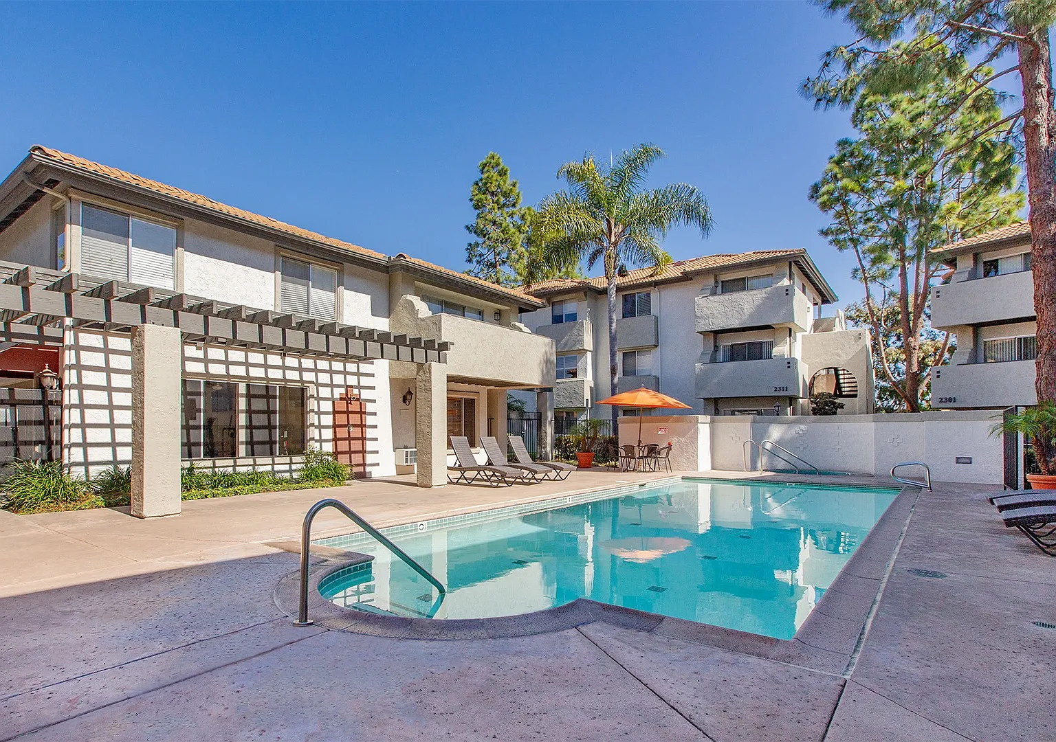 Elan Paseo Vista — Photo 2