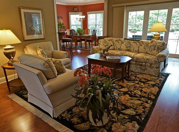4th image of 206 Pink Dogwood Cir