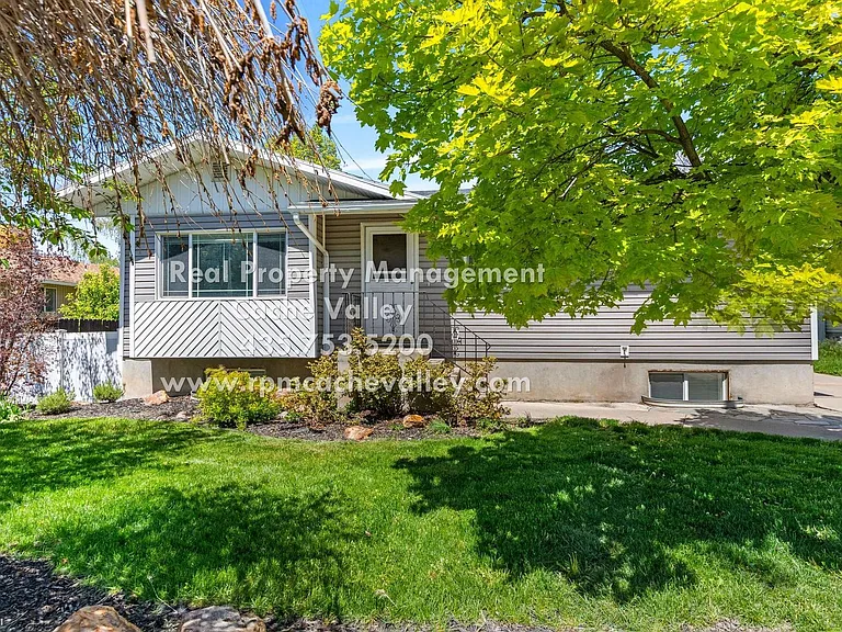 415 E 1150 N — Photo 10