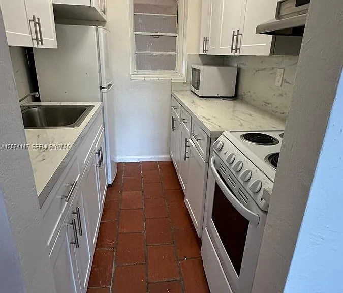 10903 N Kendall Dr #227 — Photo 6