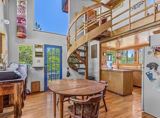 1720 Colestin Rd, Ashland, OR 97520