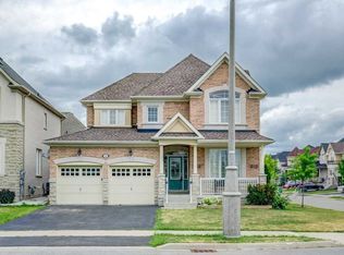 8 Dunegrass Way, Brampton, ON L6P2T7