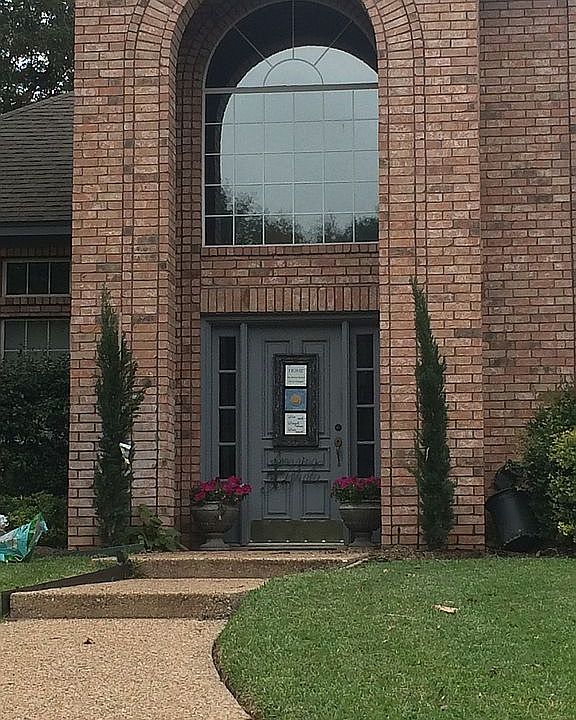 1st image of 113 Oakcreek Dr