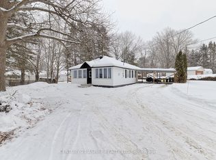 31 East St E, Petawawa, ON K8H2N7
