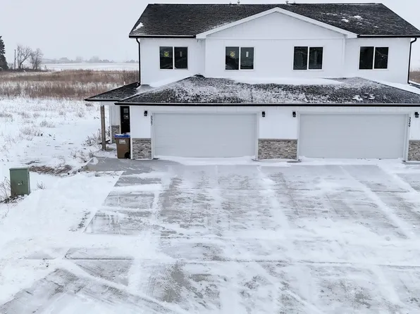 3347 20th Ave NW, Minot, ND 58701