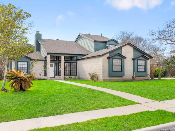 237 Sandhill Dr, Universal City, TX 78148