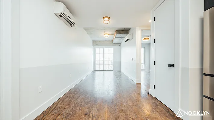 Rented by Nooklyn NYC LLC | media 32