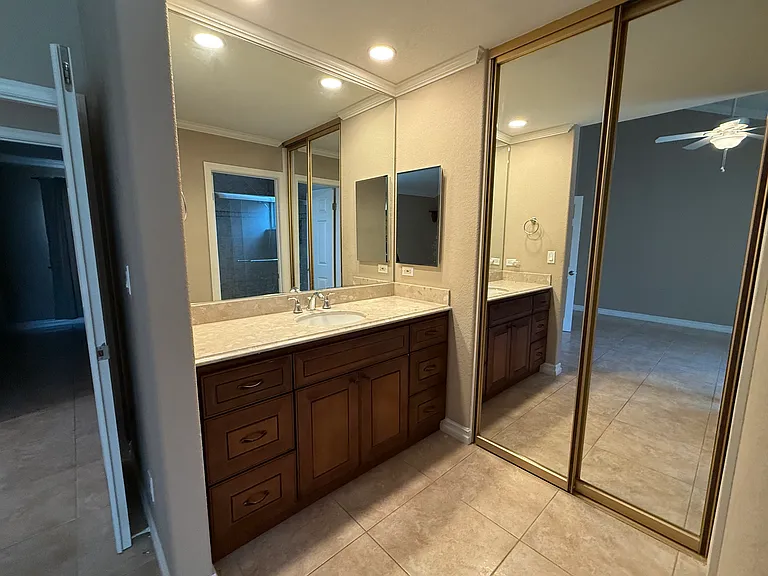 15431 Lorraine Way — Photo 11