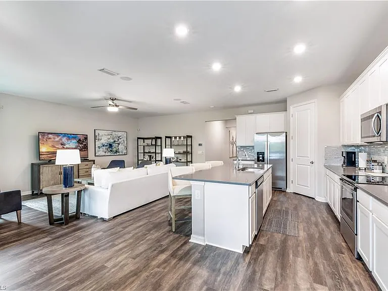 16216 Palmetto St — Photo 13
