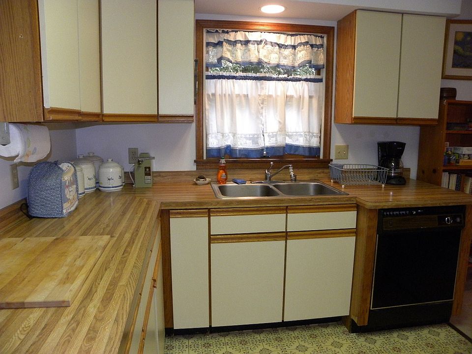 1st image of 39260 Retreat Dr #5