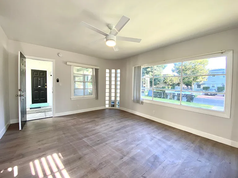 14532 Dickens St #1 — Photo 3