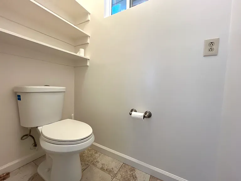 221 Gillette Rd — Photo 22