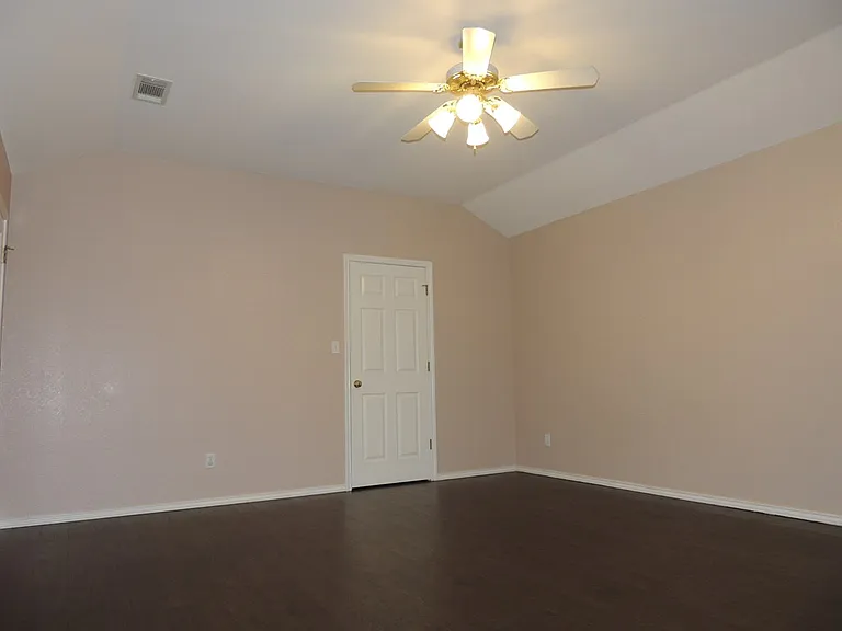2913 Sunburst Dr — Photo 15