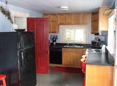 4th image of 205 W Newell St
