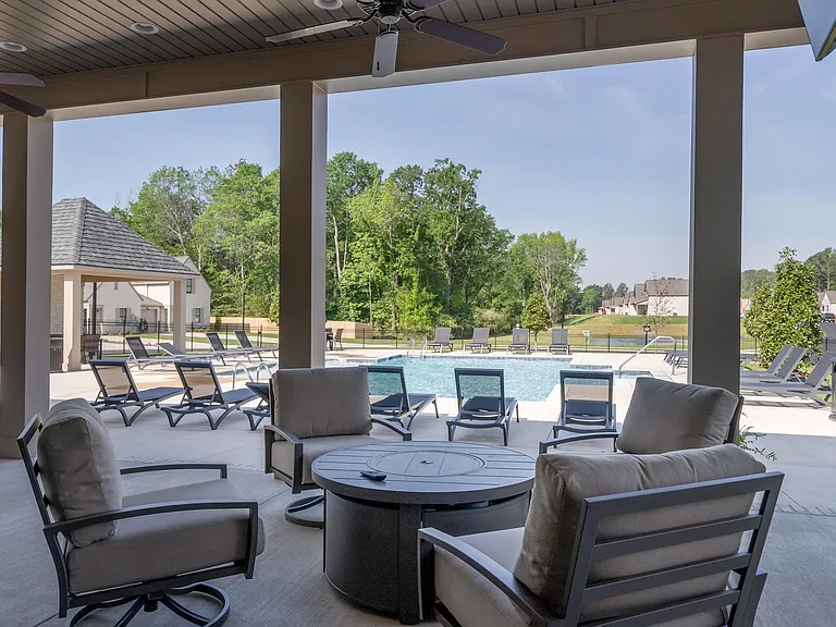 779 Stonebrook Cir — Photo 3