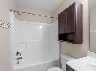 121 Peytons Ridge Dr, Hubert, NC 28539