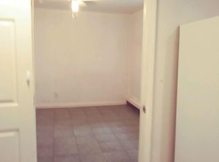 122 Lester Woods Ct, Lawrenceville, GA 30044