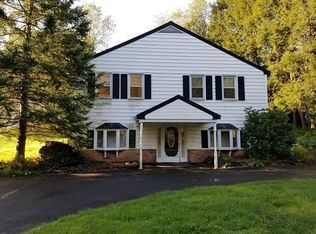 211 E Village Rd, Monroe, CT 06468