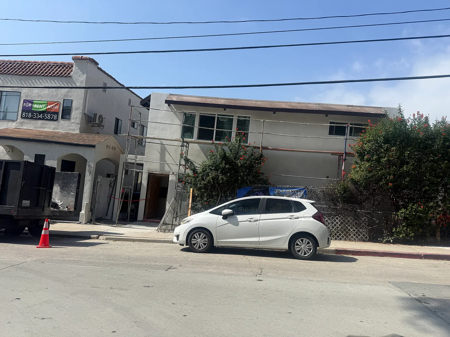 2 bed, 750 sqft, $3,550 — Photo 2