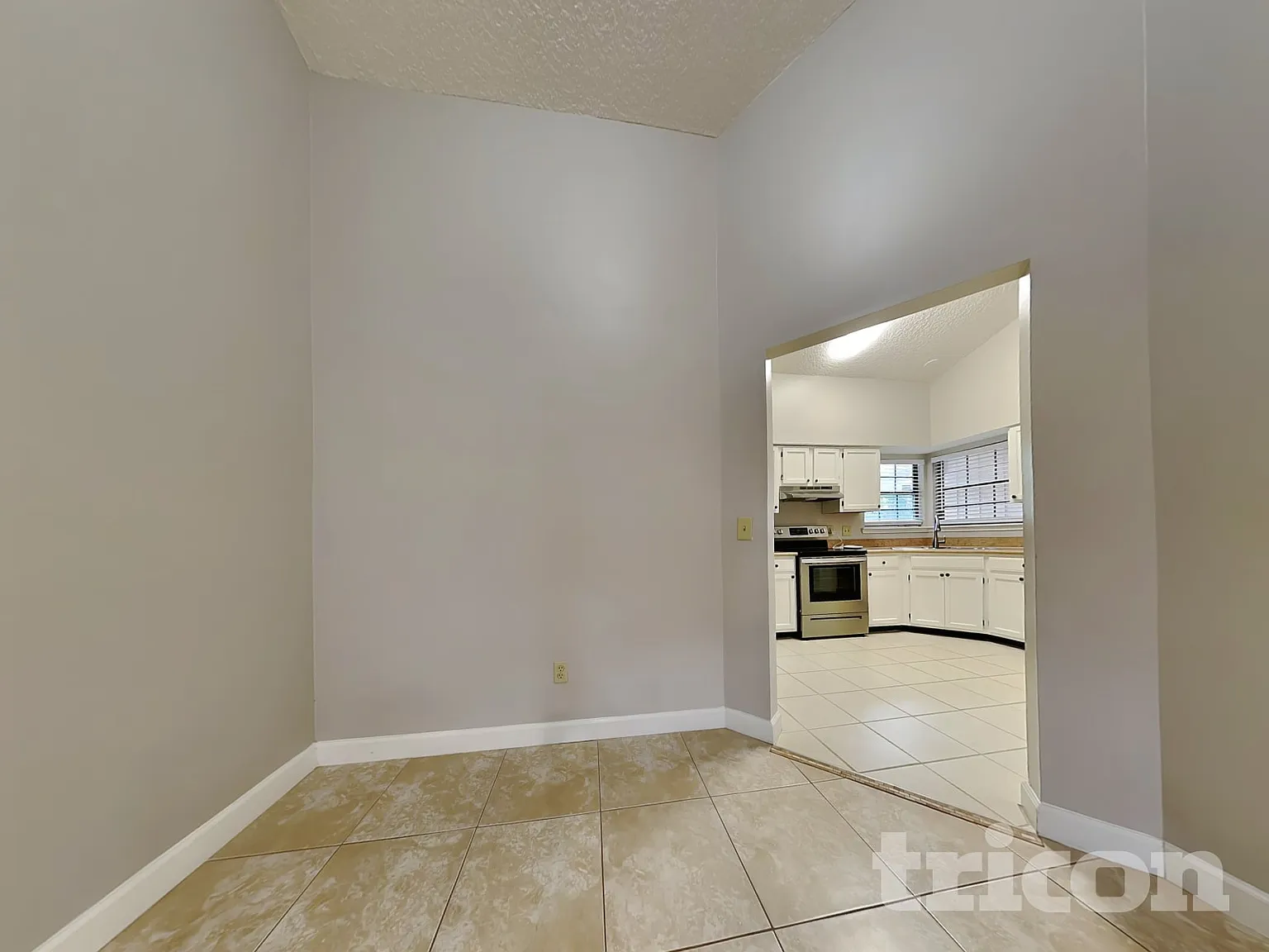 11242 Stoney Point Lane E Jacksonville FL — Photo 4