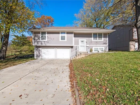 2520 Woodend Ave, Kansas City, KS 66106