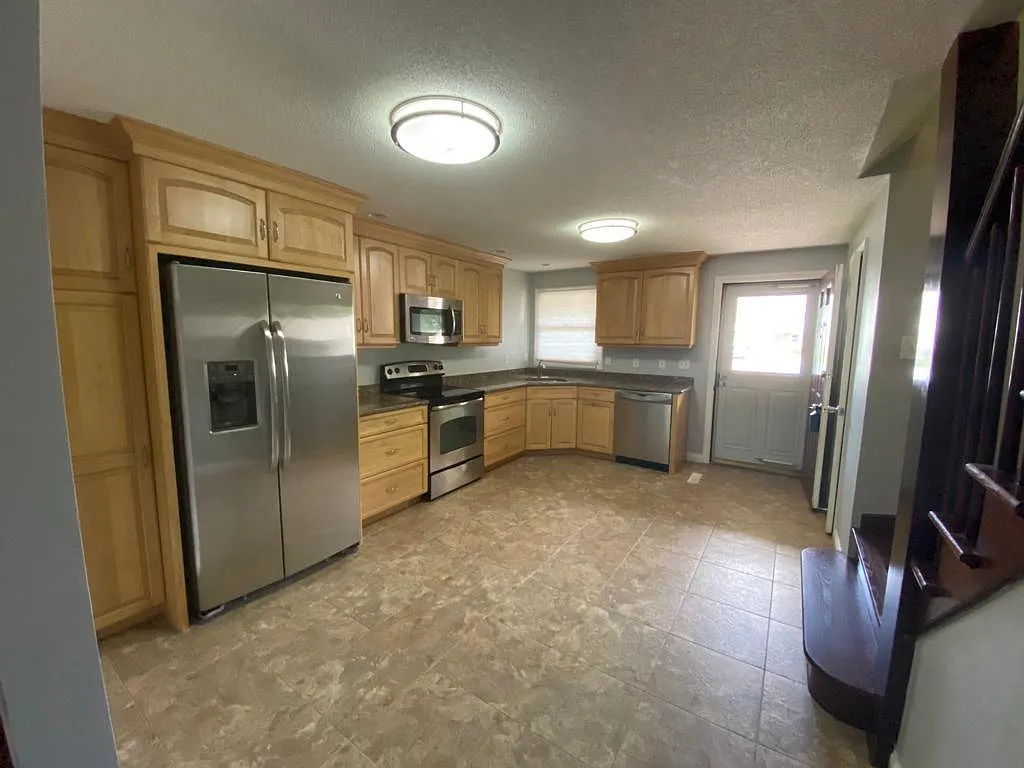 4 Saint Marc Cir — Photo 1
