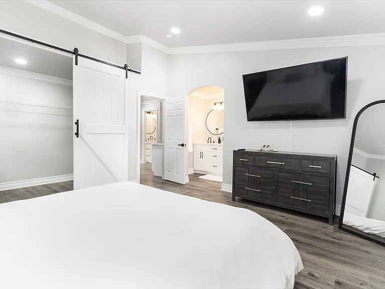 4302 Shetland Ln — Photo 15