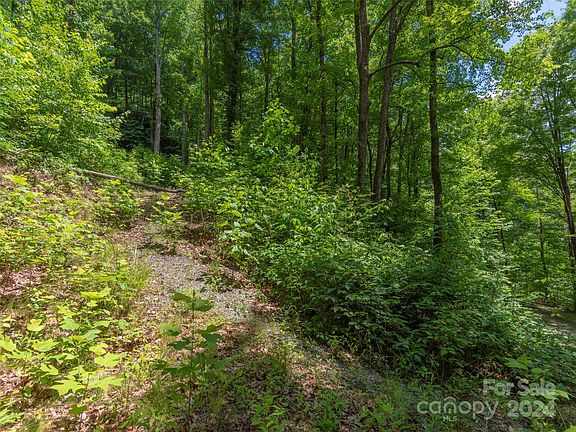 2nd image of 30 Hudson Valley Dr #10