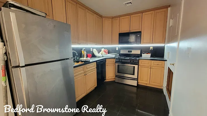 Rented by Bedford Brownstone Realty | media 10