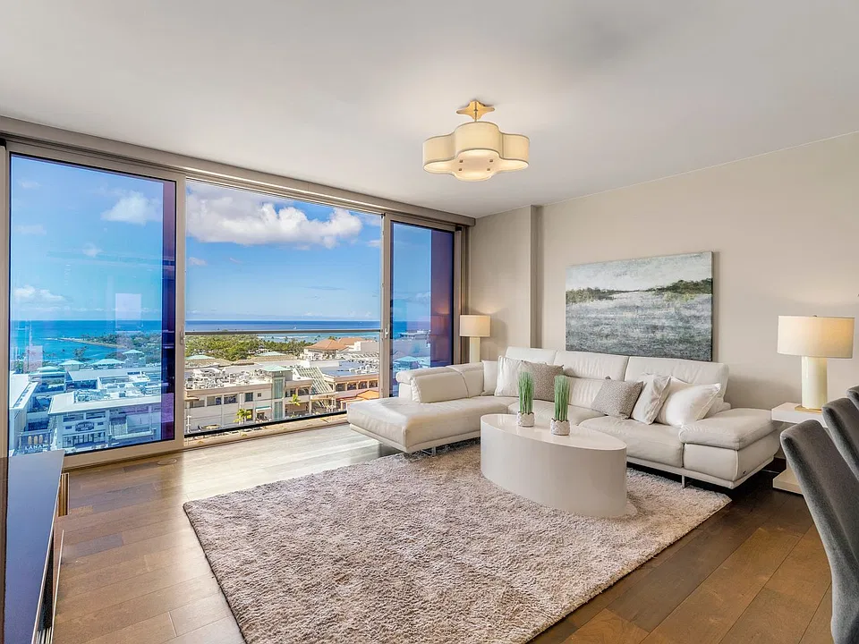 1555 Kapiolani Blvd #1300