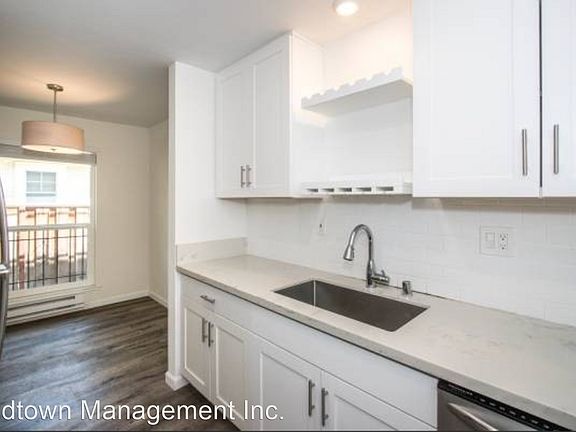 5th image of 285 College Ave #11770593