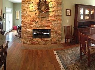 613 8th Ave, La Grange, IL 60525