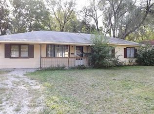 3558 SW Kirklawn Ave, Topeka, KS 66611