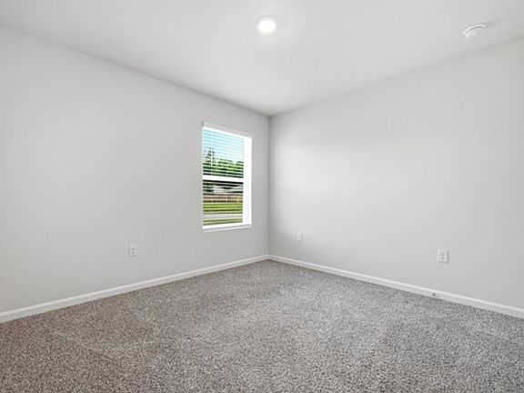 4th image of 3111 Van Day Way