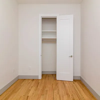 Rented by Nooklyn NYC LLC | media 41