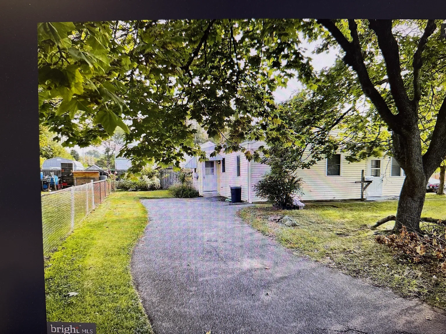 3 bed, 1125 sqft, $2,085 — Photo 2