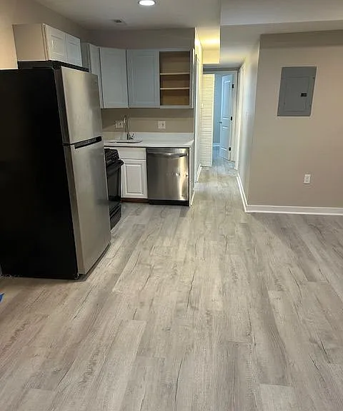 2440 S St NW #4 — Photo 2