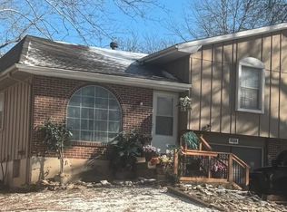 1924 E Cedar St, Olathe, KS 66062