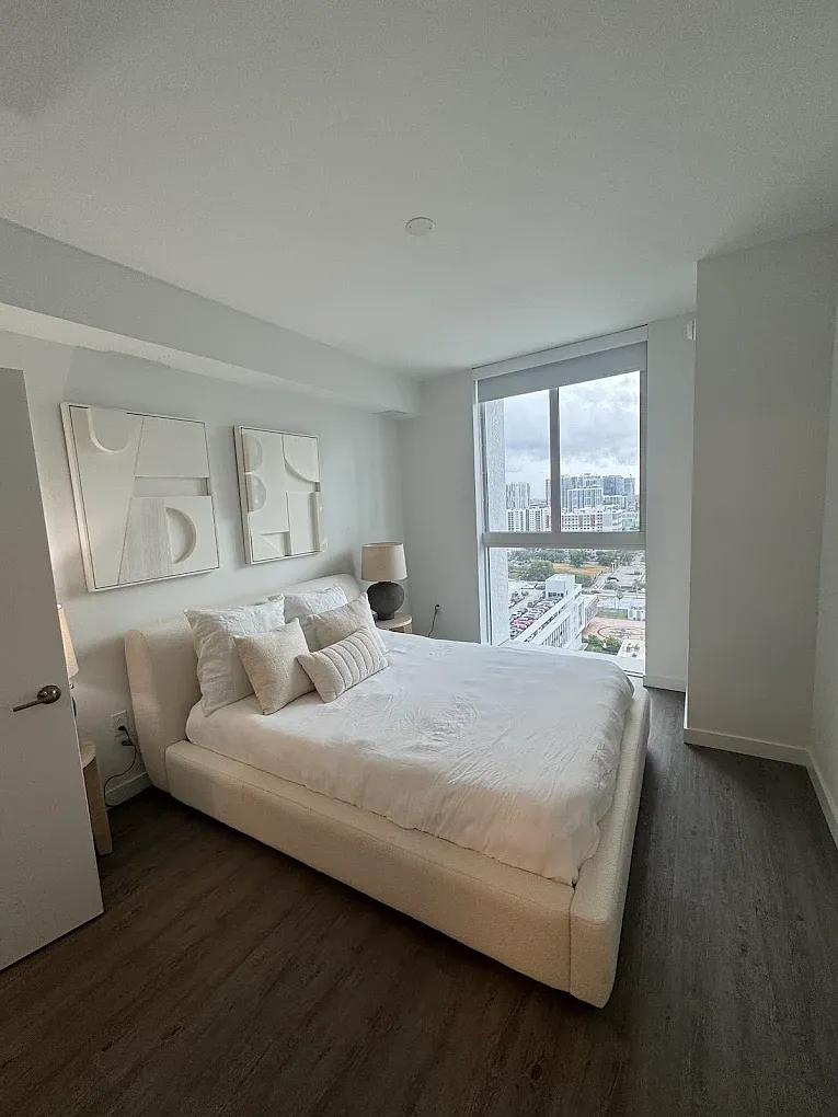 1 bed, 800 sqft, $2,990 — Photo 2