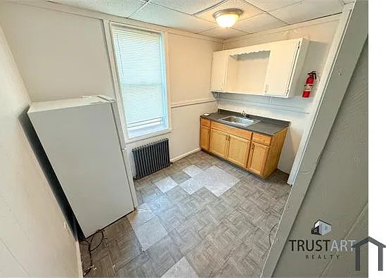 1 bed, $1,240 — Photo 3