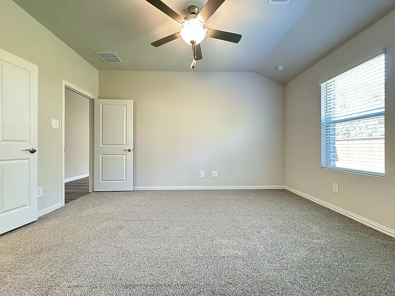3720 Canyon Dr — Photo 7