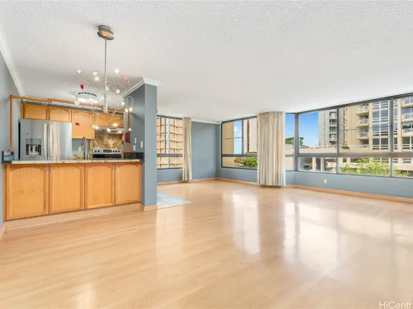 55 S Judd St APT 707, Honolulu, HI 96817