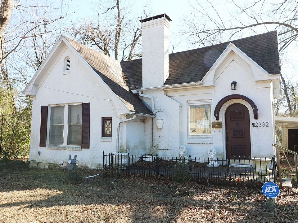 1st image of 2332 Simpson St