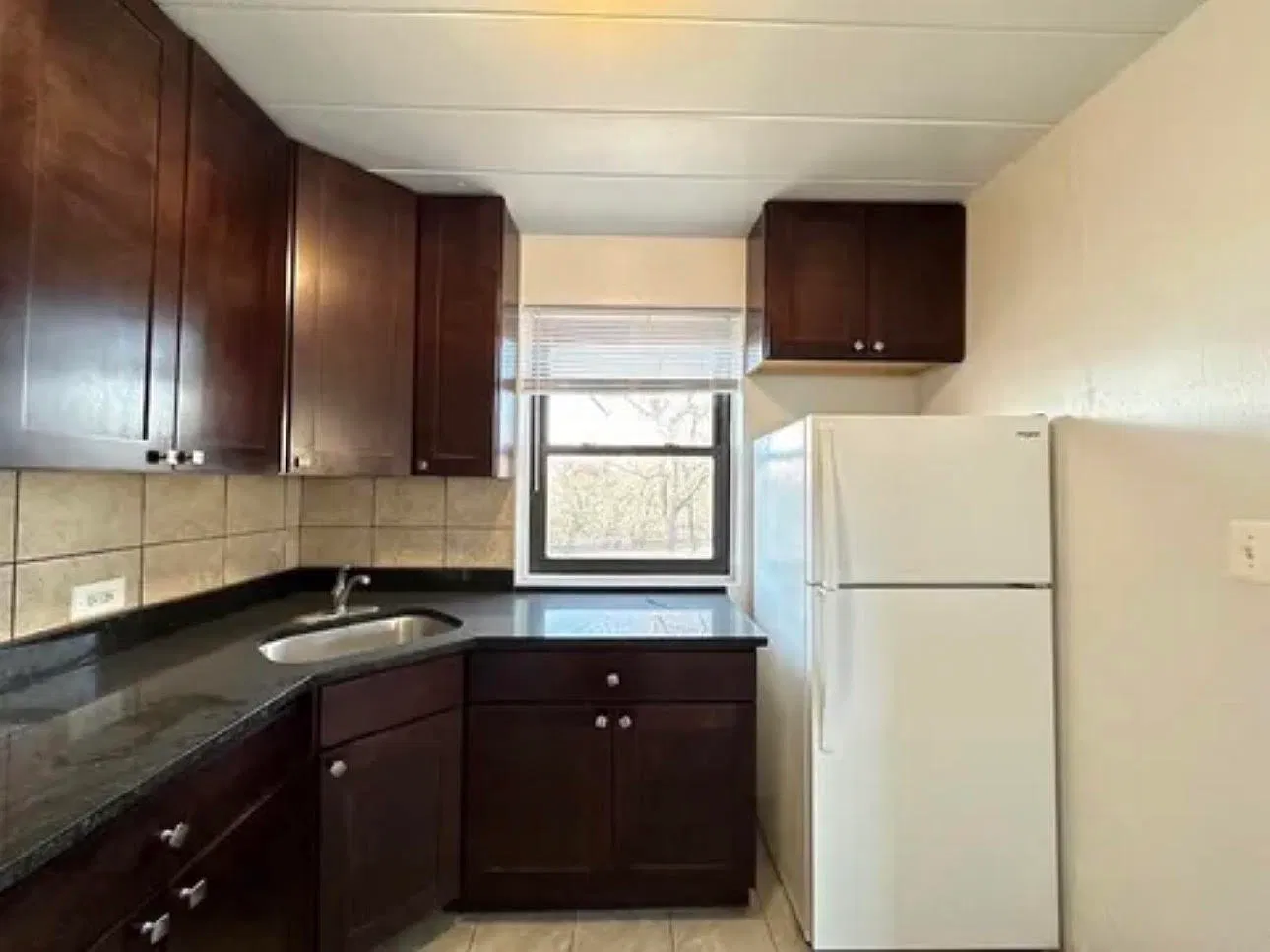 1 bed, 800 sqft, $1,550 — Photo 4