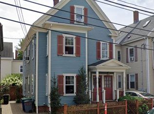 322 Washington St #A, Somerville, MA 02143