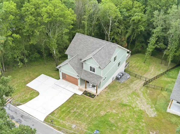 6516 Fairview Rd, Hixson, TN 37343