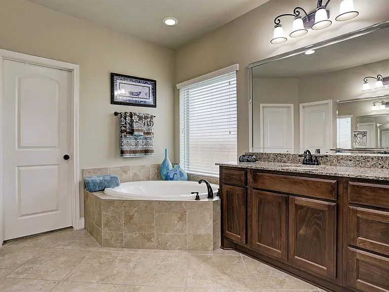 26703 Wylie Valley Ln — Photo 18
