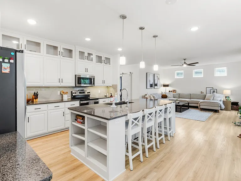 19506 Shadow Ridge Dr — Photo 14
