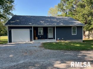 811 E Illinois Ave, Carterville, IL 62918