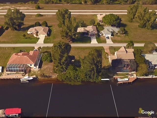 1st image of 131 SW 39th Pl